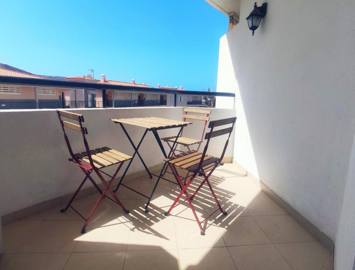 Estudio Summerland En Los Cristianos Arona  Bagian luar foto