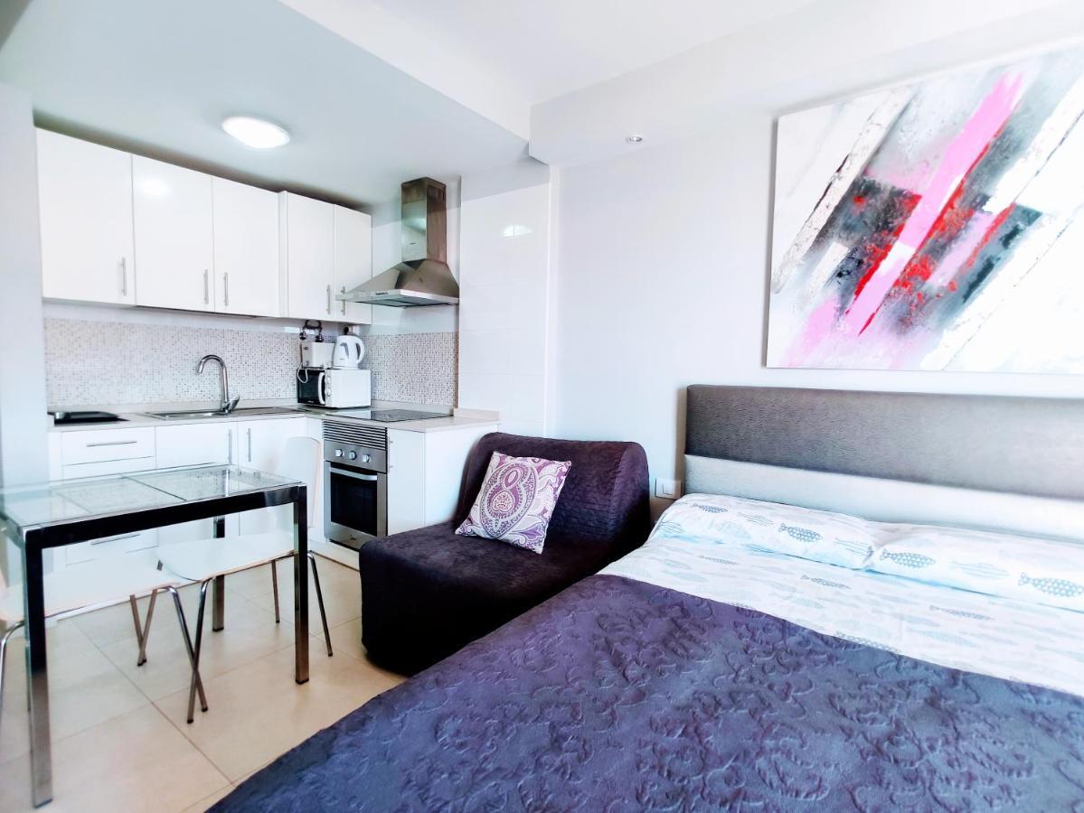 Estudio Summerland En Los Cristianos Arona  Bagian luar foto